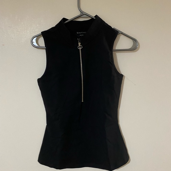 Black zipper top